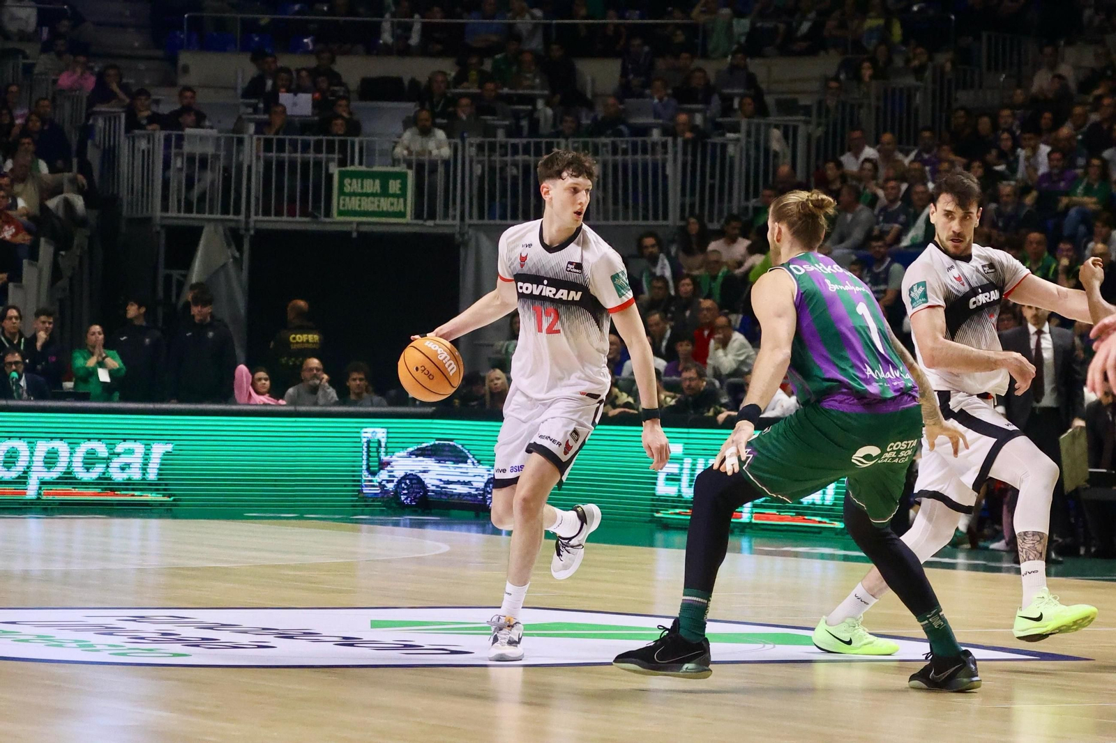 El Unicaja-Covirán Granada, en fotos