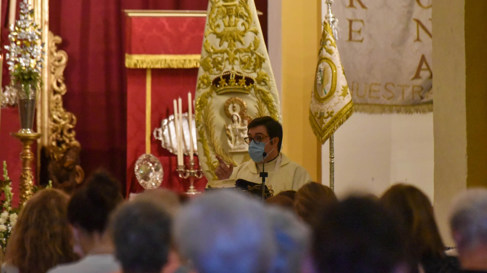 Las fotos de la perigrinacion religiosa  Madre Ven en la Iglesia de La Palma