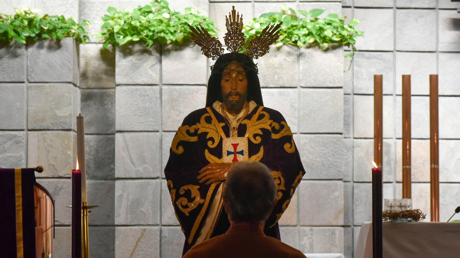Fotos de la Veneración al Cristo de Medinaceli en La Línea