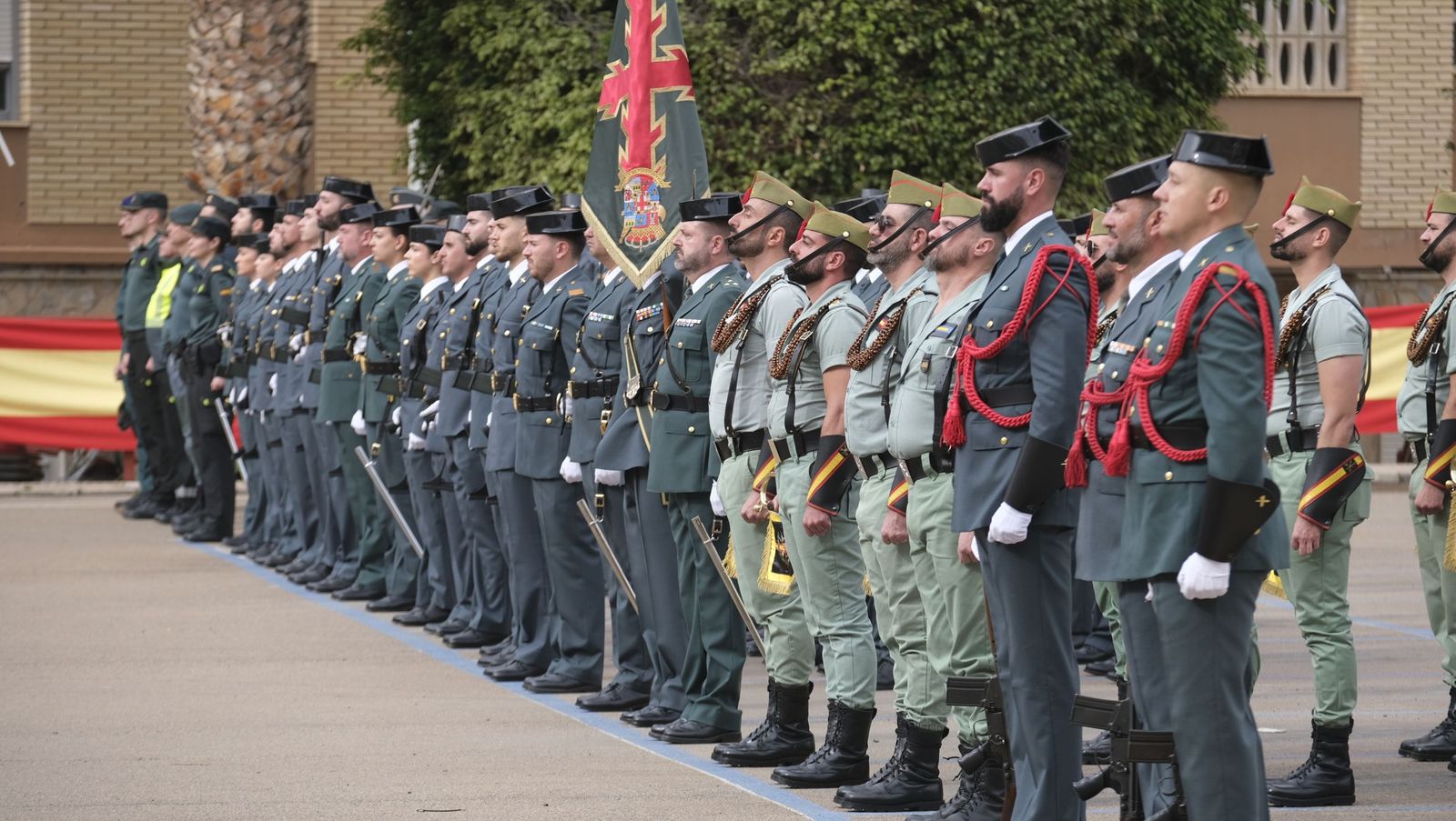 Las imágenes de la toma de posesión del nuevo coronel jefe de la Guardia Civil de Almería