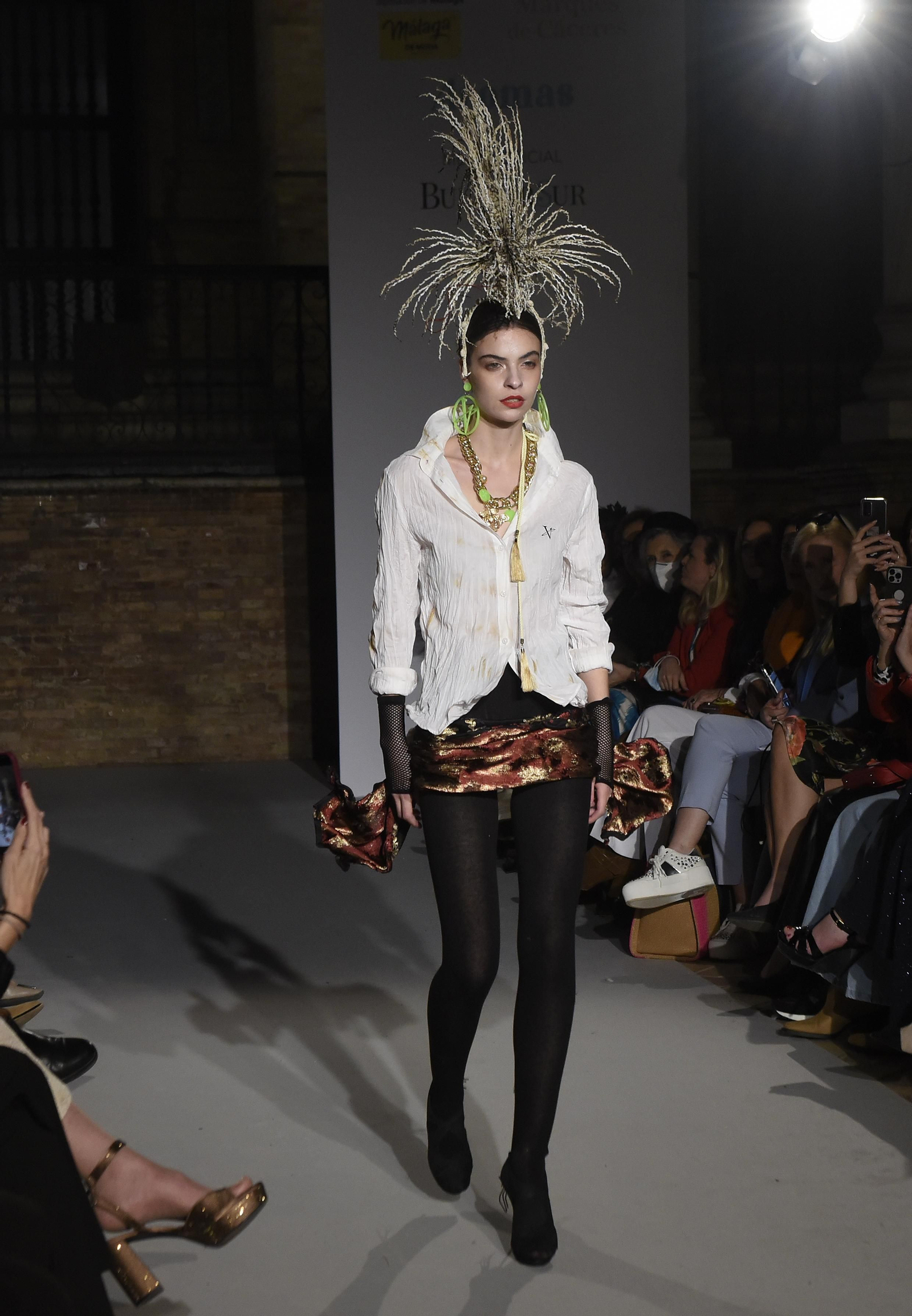 El desfile de Vivascarrión en la pasarela de novia e invitada SIQ 2022, todas las fotos