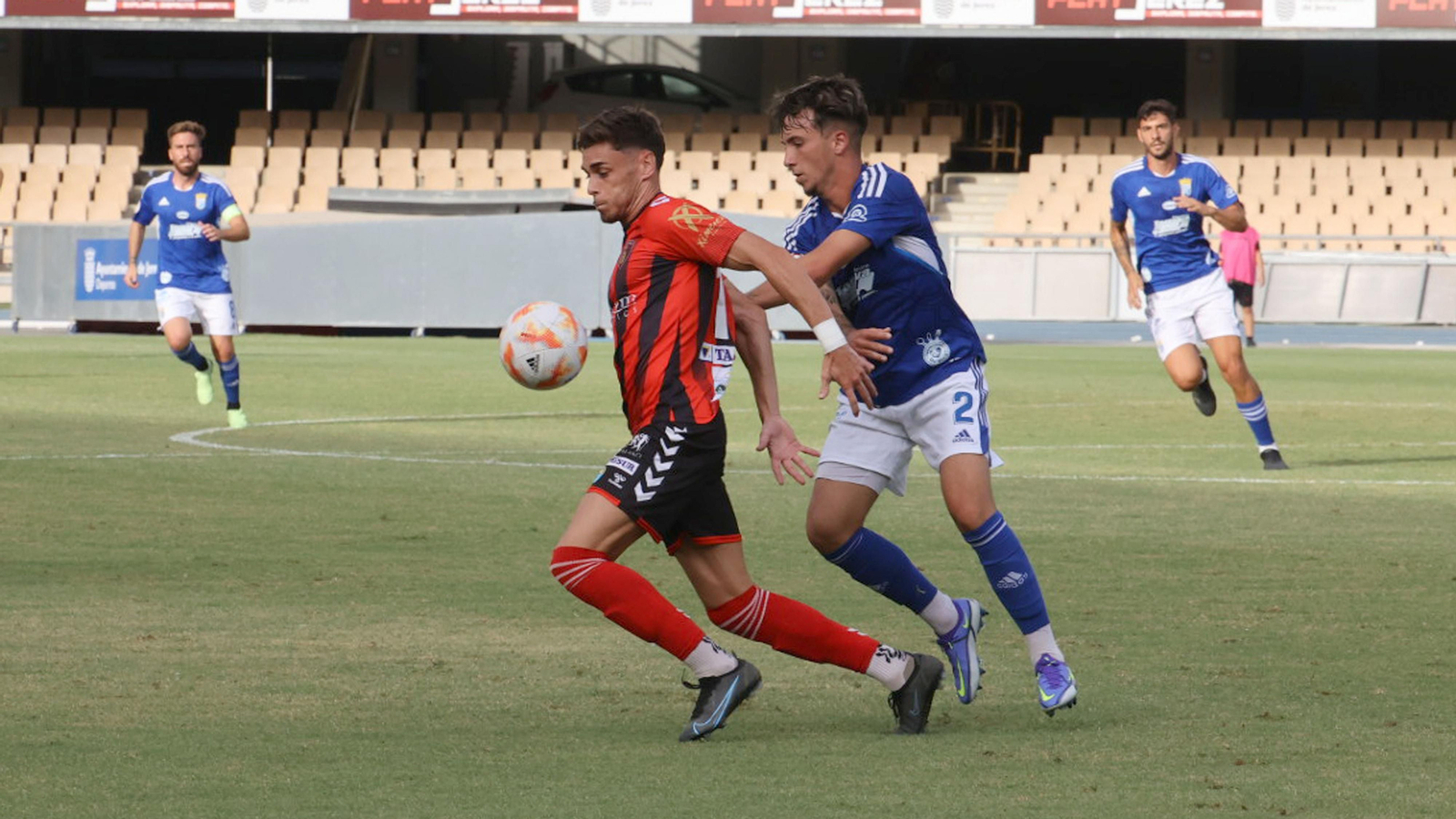 Imágenes del Xerez CD y Salerm Puente Genil en Chapín