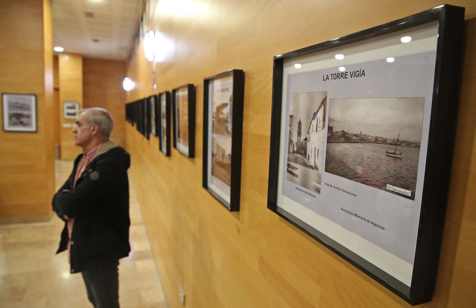 Fotos de la exposición 'Diez años de imágenes con Memoria de Algeciras'
