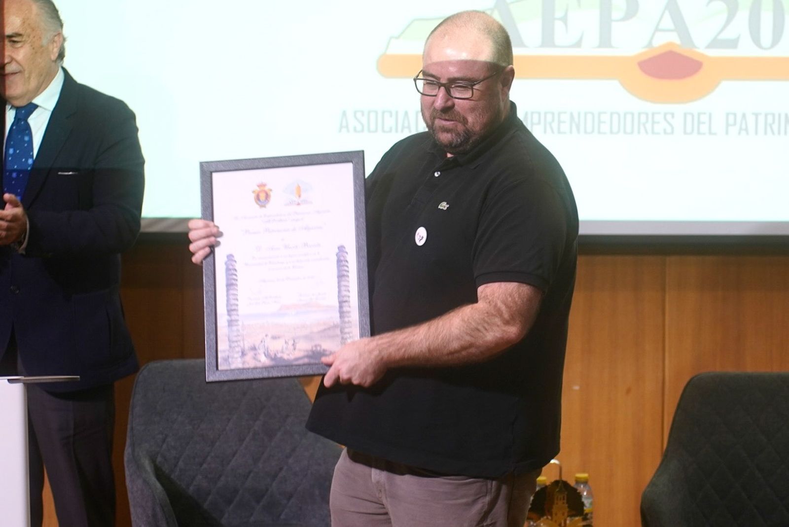 Fotos de la entrega del reconocimiento a Asier Unciti