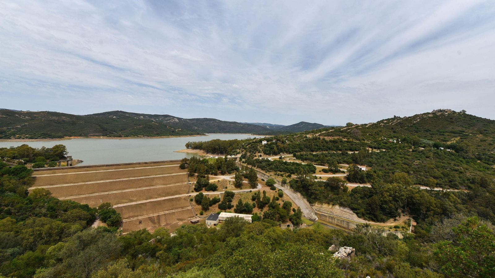 El embalse de Guadarranque. El embalse de Guadarranque.