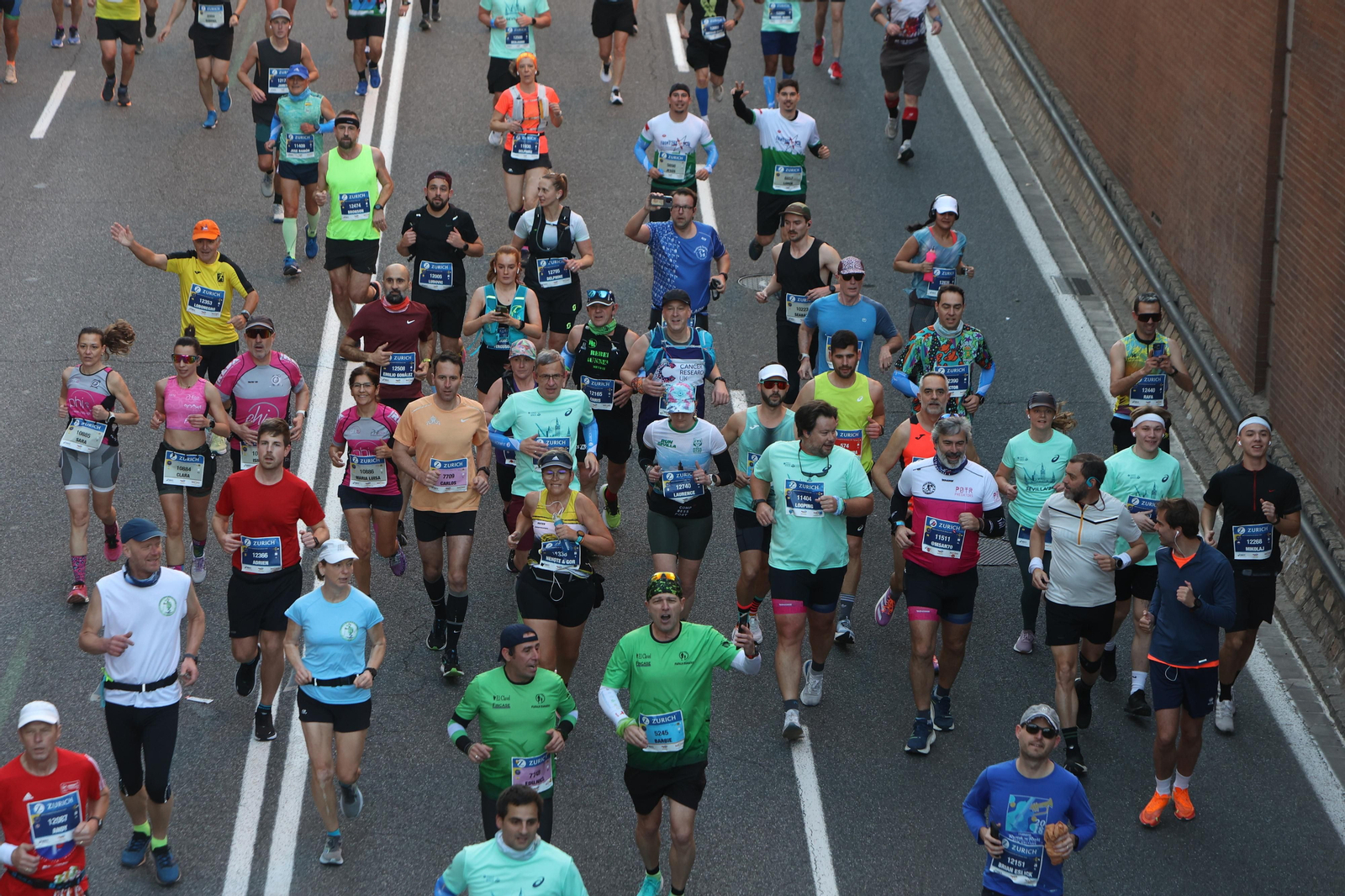 Búscate en la Zurich maratón de Sevilla