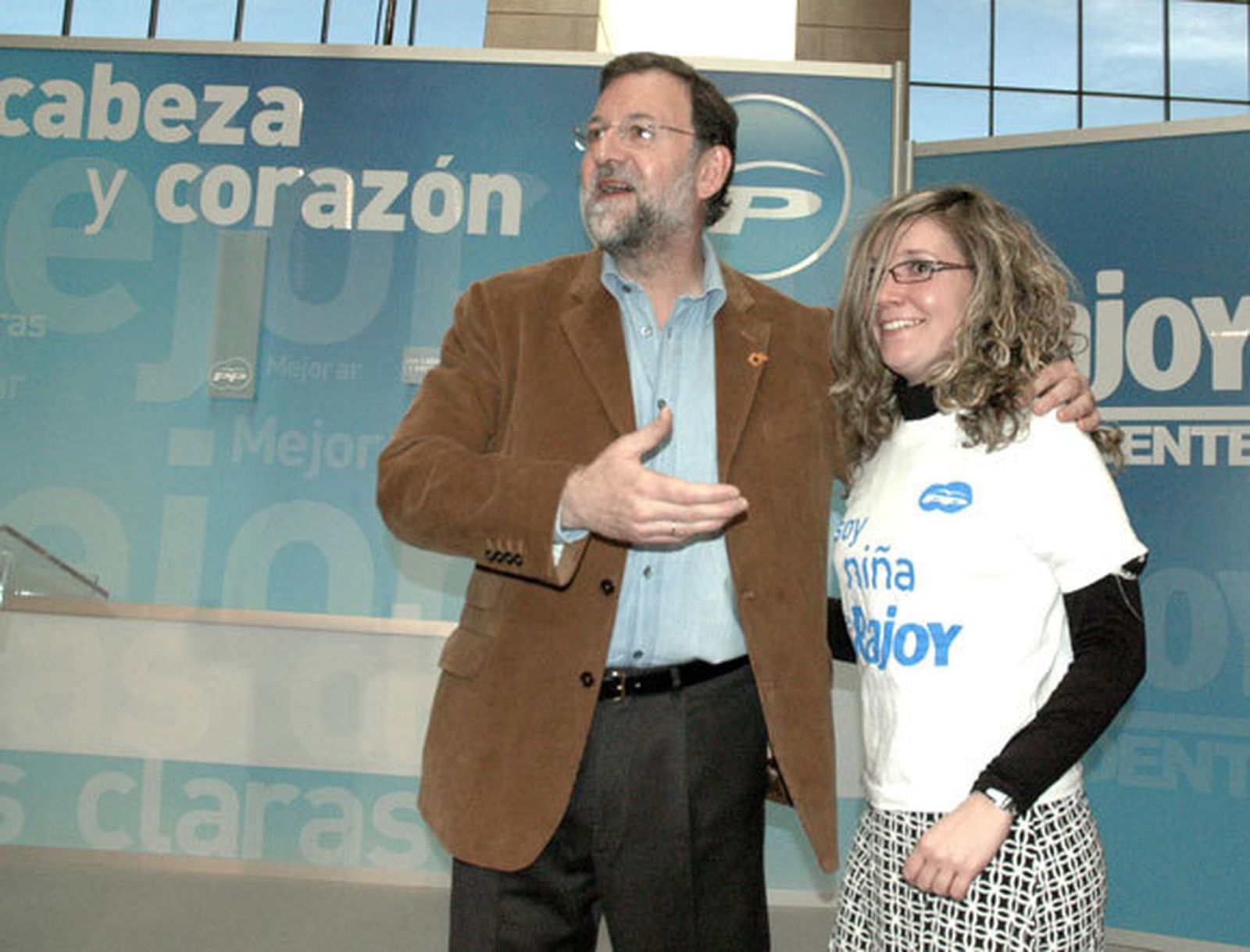 Rajoy dice que su "niña" ganará las elecciones