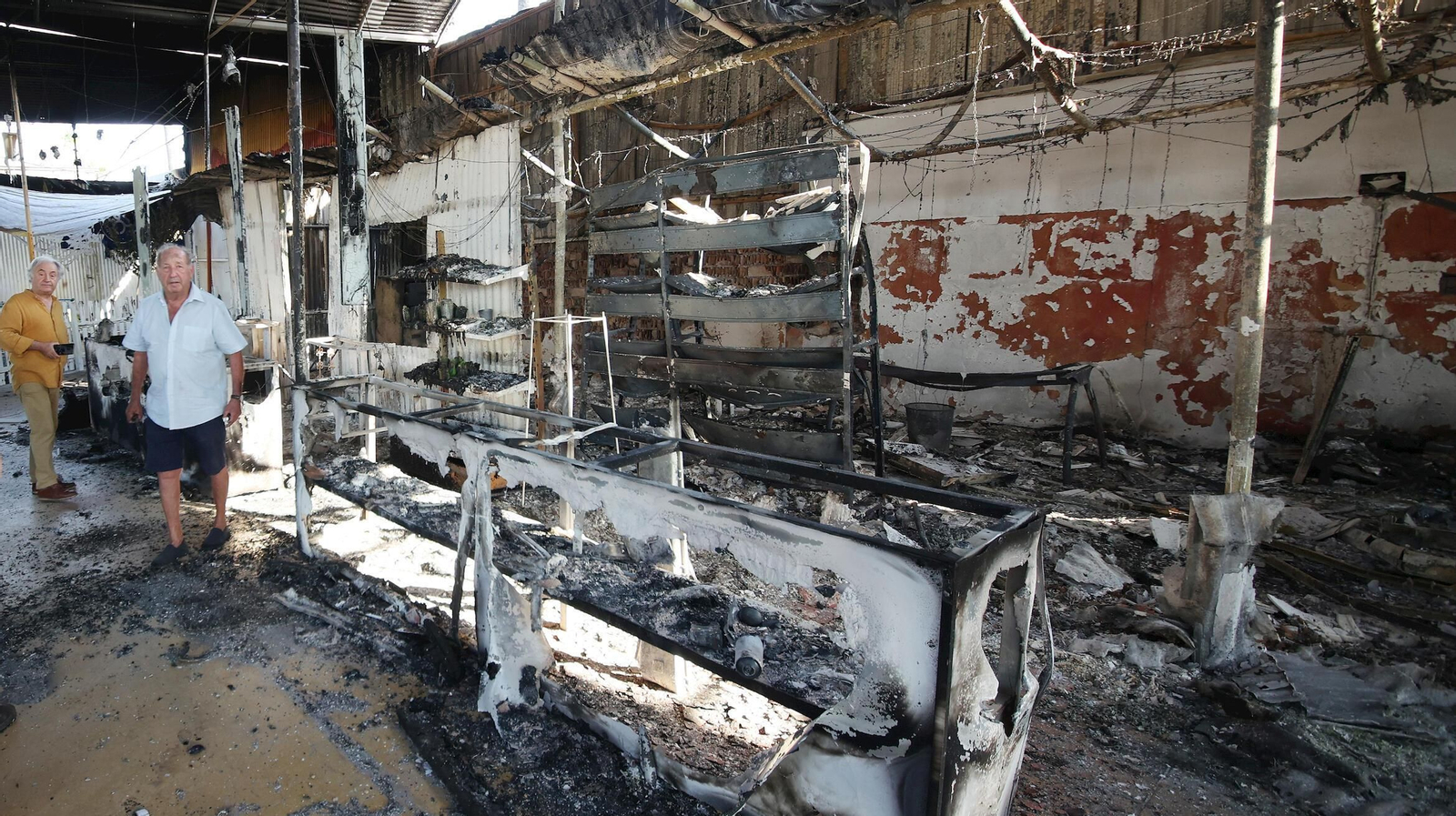 Imágenes de Viveros Olmedo en Jerez tras el incendio del pasado 13 de julio