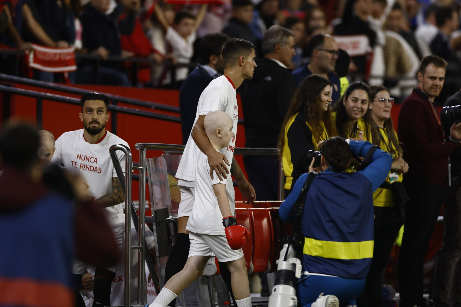 Búscate en las fotos del Sevilla FC-Real Sociedad