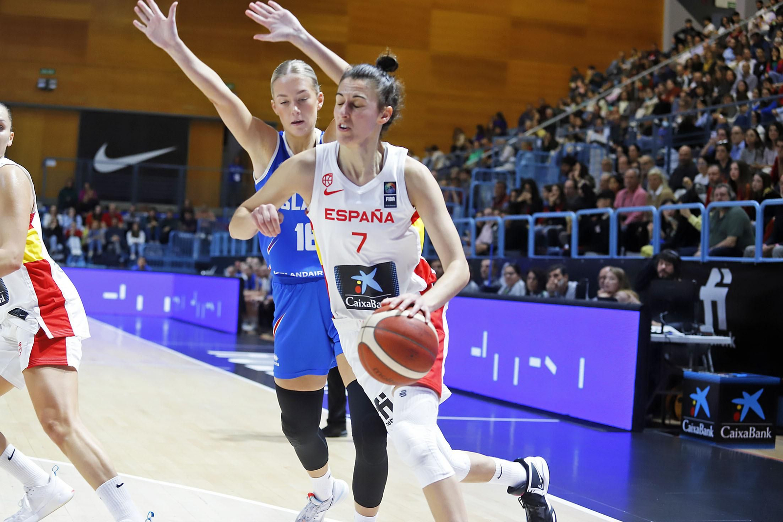 Imágenes del partido de la Selección Española femenina de baloncesto contra Islandia en Huelva