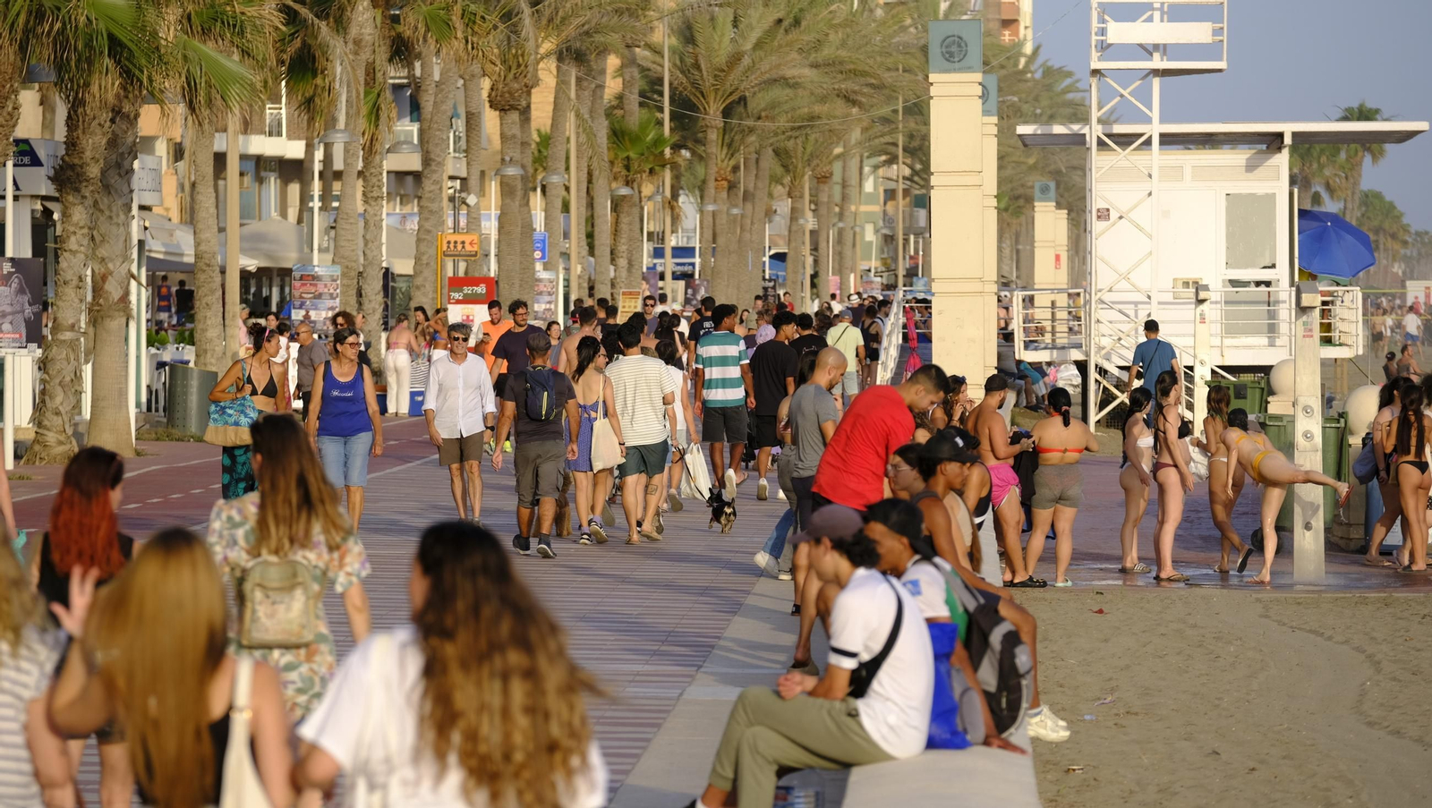 La Noche de San Juan en Almería, en imágenes