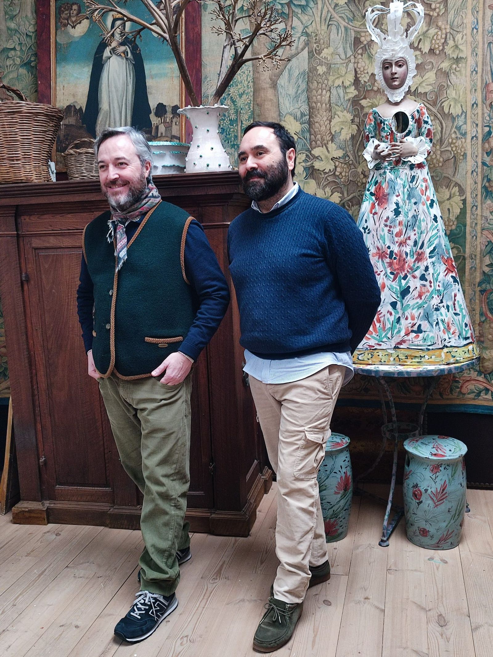 Daniel Maldonado (izquierda) y Luciano Galán, en el taller de la calle Castellar.