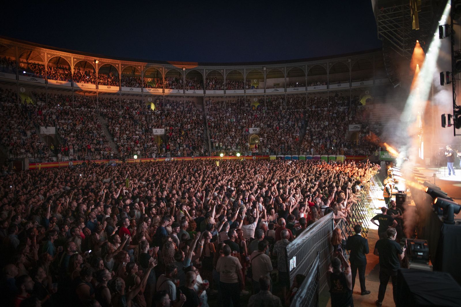 Estopa hace vibrar el ruedo de Granada: todas las imágenes