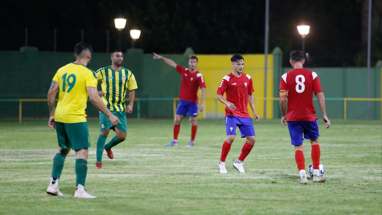 Las fotos del triangular en el estadio Carlos Piña de Los Barrios con el Algeciras CF y el Ceuta B