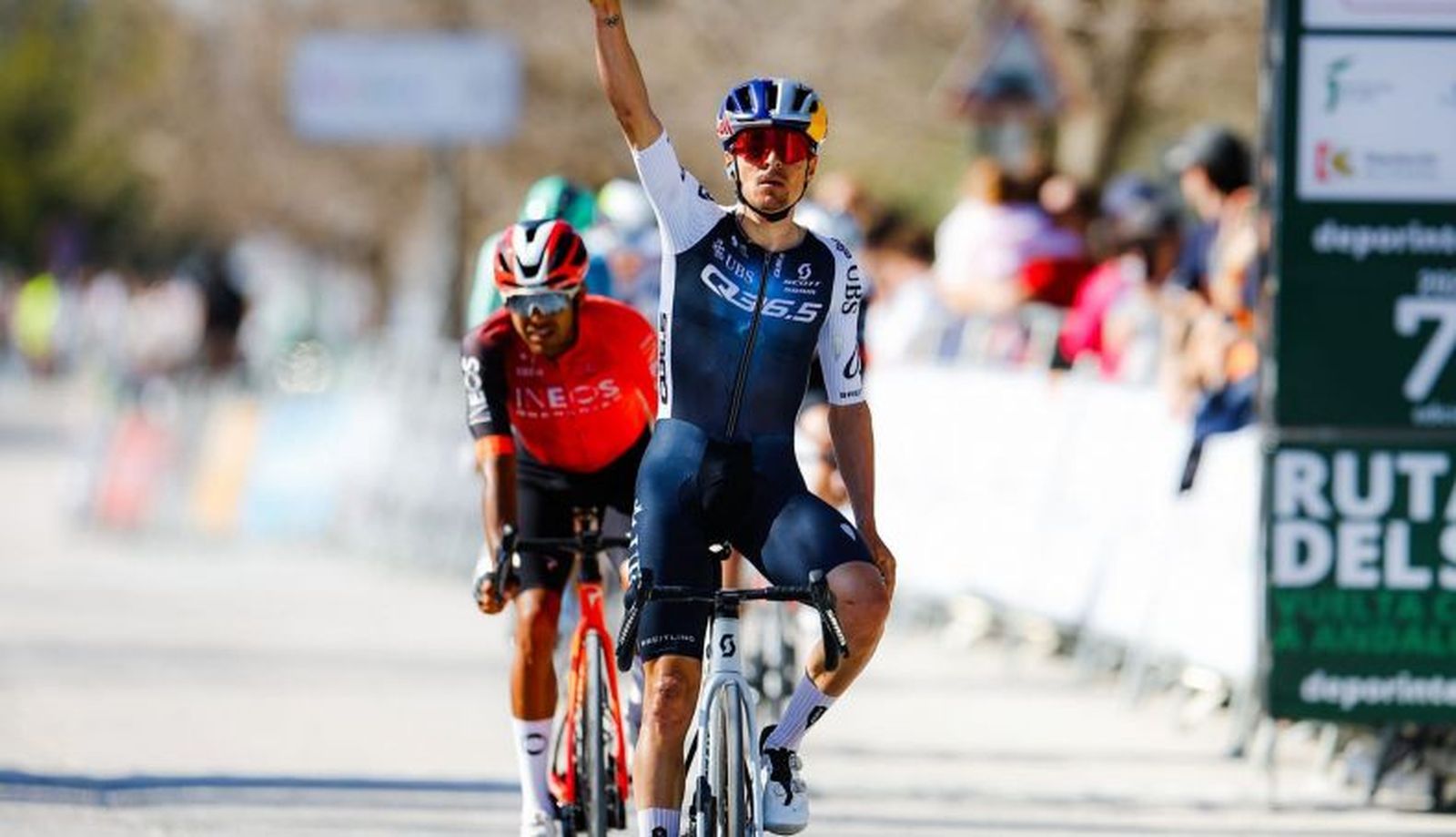 Tom Pidcock, vencedor en la etapa con final en Torredelcampo en la última edición.