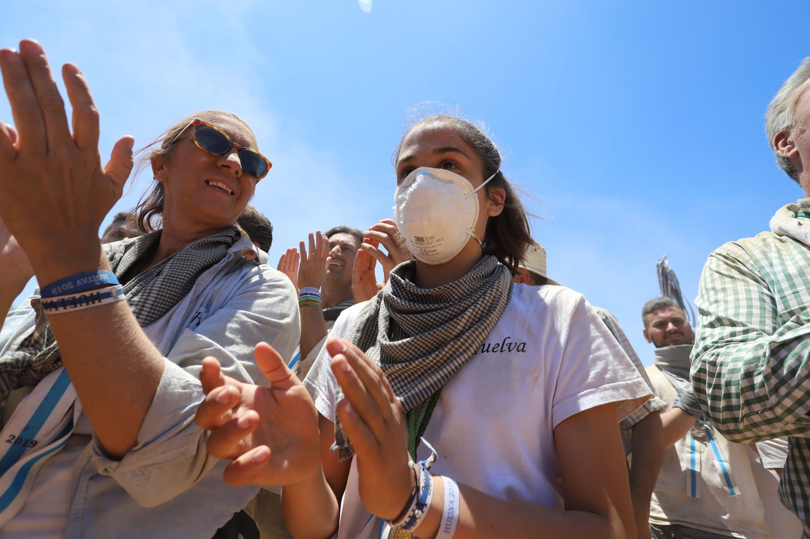 Imágenes de la Hermandad del Rocío de Huelva en el camino