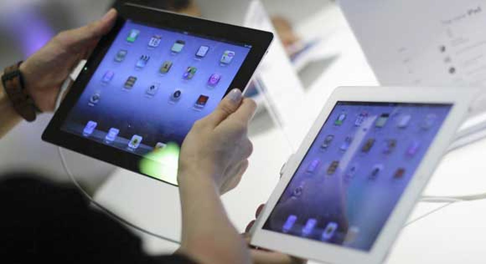El Carmen cambia los libros de texto por iPads en Bachillerato