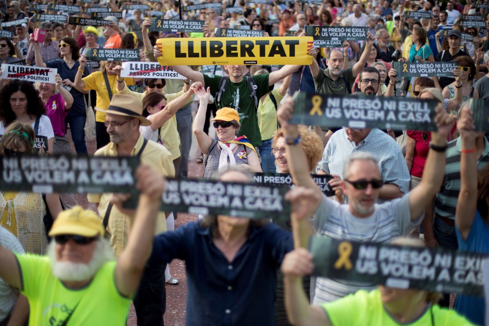 Manifestación del soberanismo por los Jordis