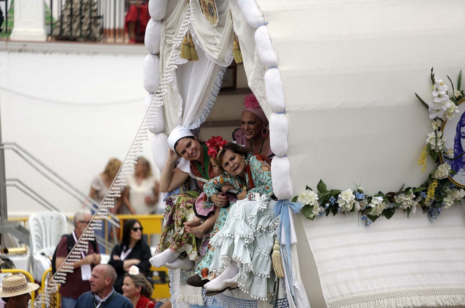 El Rocío 2023: Imágenes de ambiente y presentaciones de las Hermandades