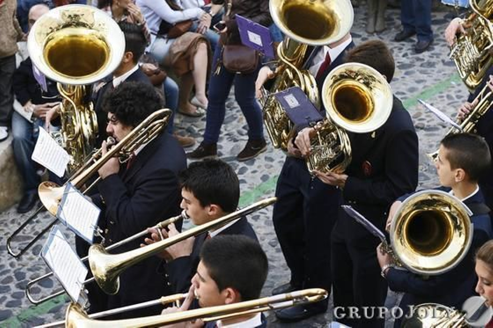 Venerable y Nacional Cofradía de Penitencia de Nuestro Padre Jesús del Mayor Dolor y María Santísima de la Salud.

Foto: Joaquin Pino