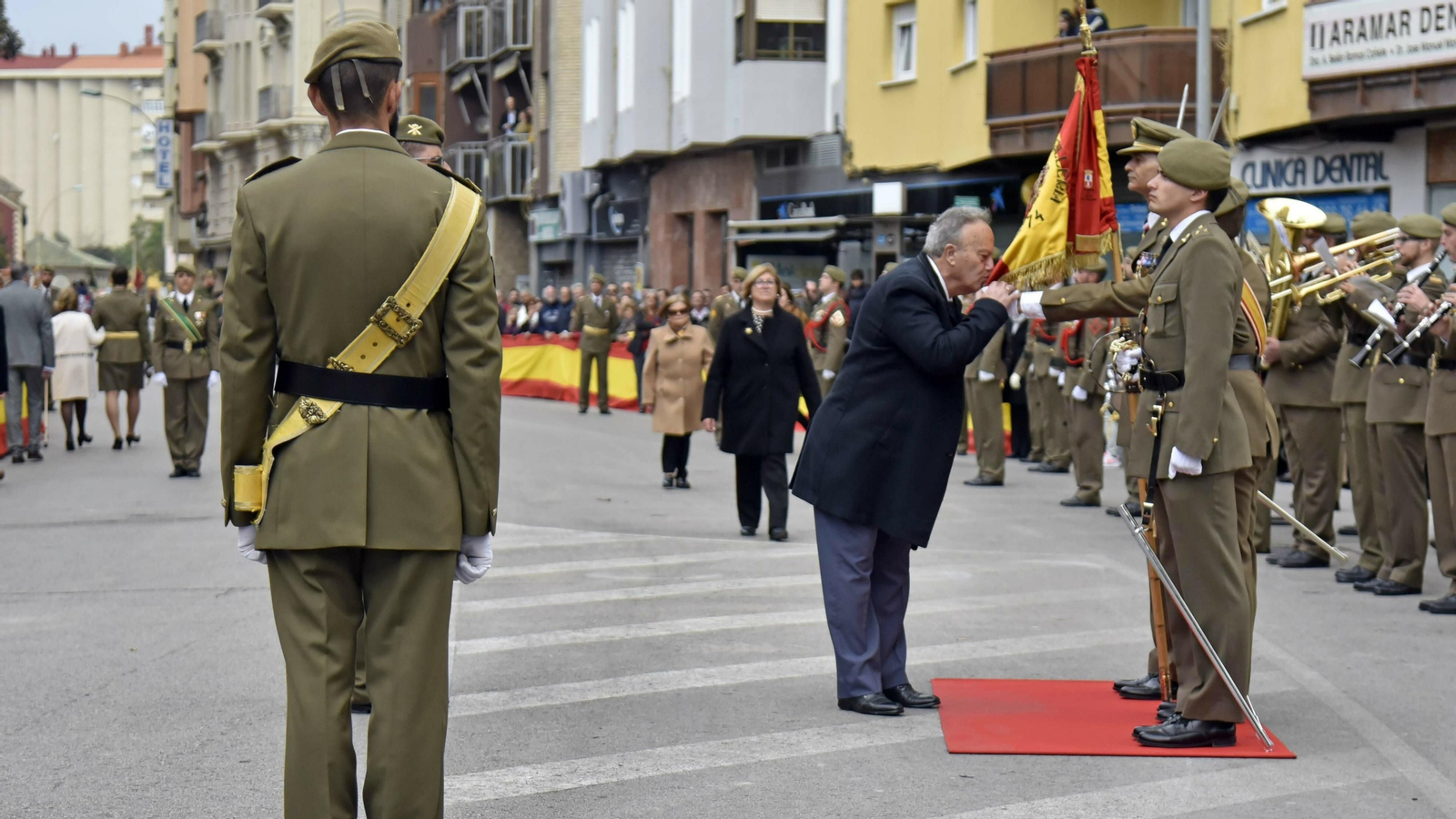 Las mejores fotos de la jura de bandera civil en La Línea