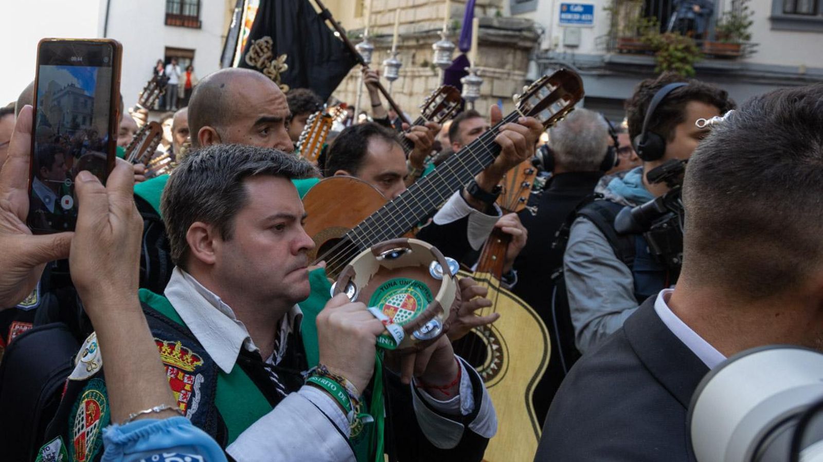 Los jiennenses se recrean con la cofradía de los Estudiantes un nuevo Lunes Santo