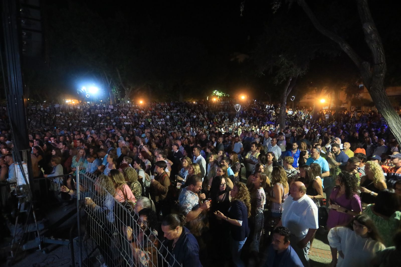 Aspecto que presentaba el Parque durante el concierto de La Mari de Chambao