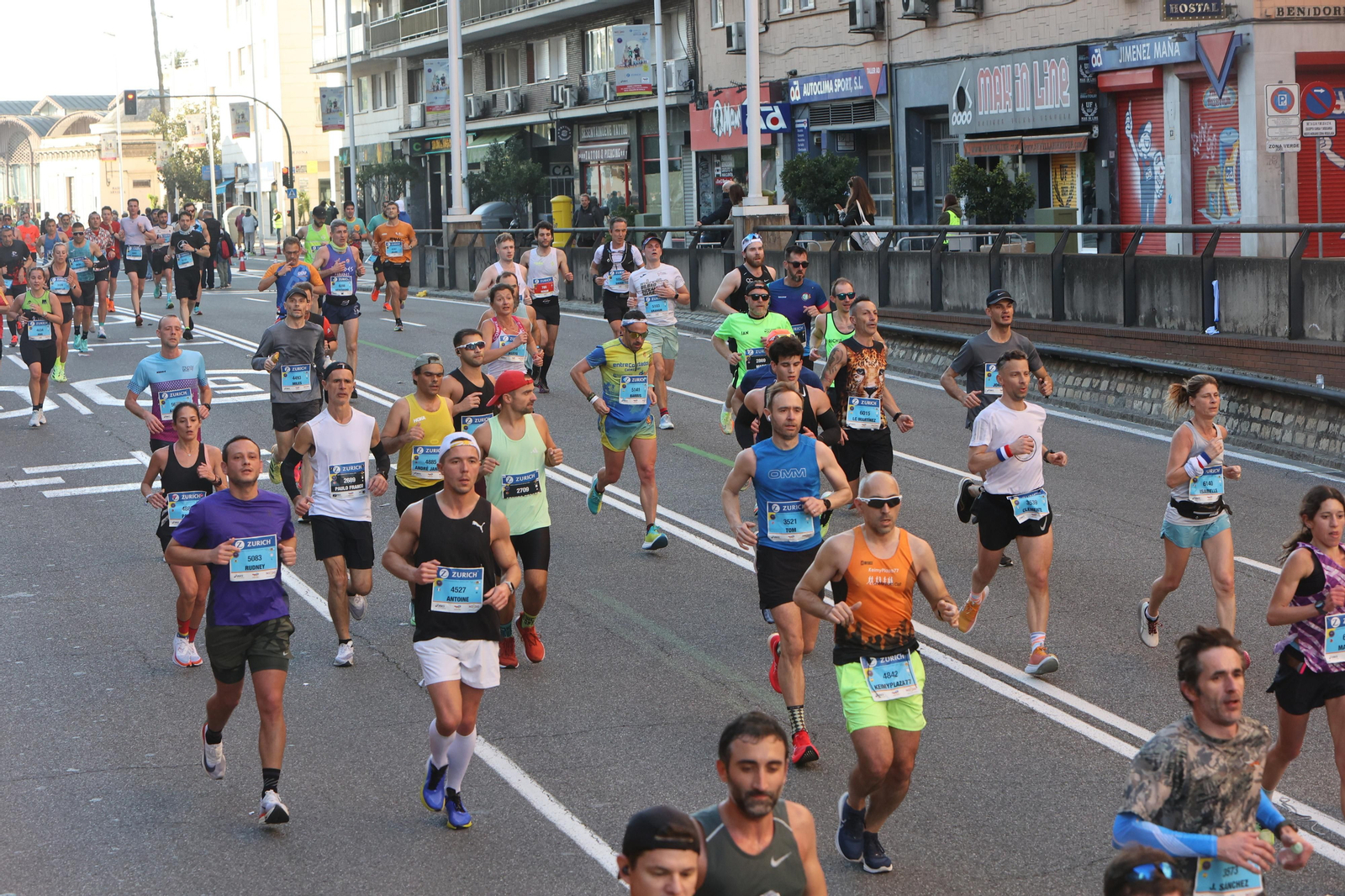Búscate en la Zurich maratón de Sevilla