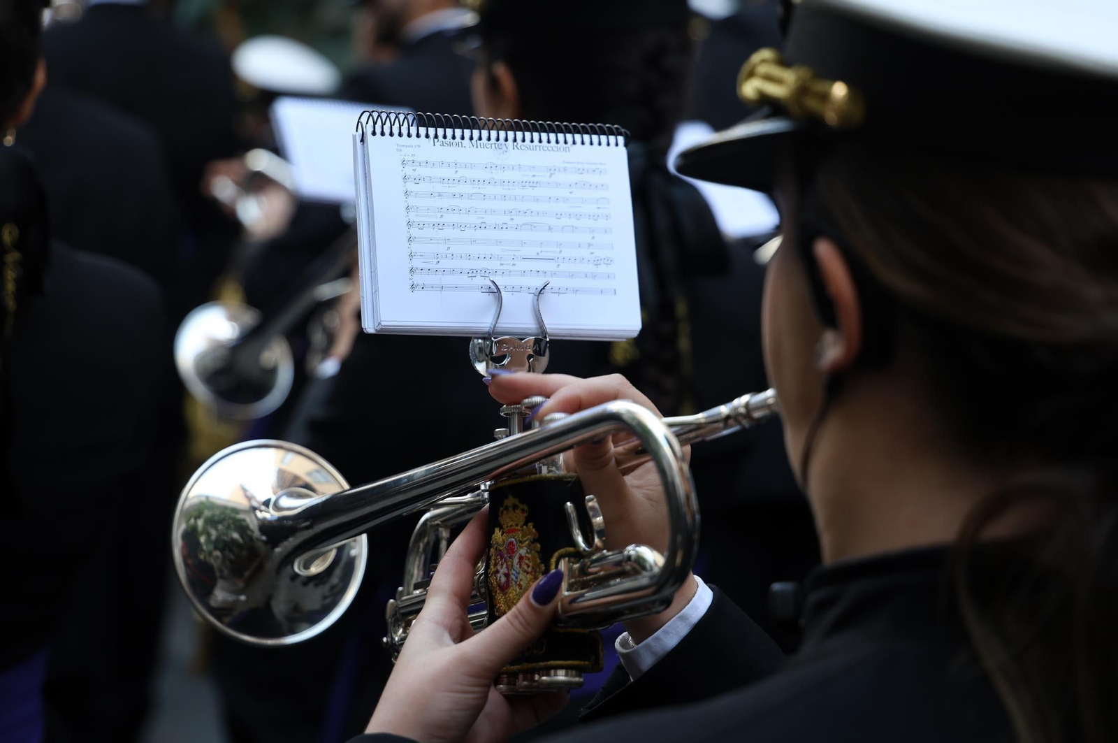 Las mejores imágenes del Lunes Santo en Huelva: Hermandad de las Tres Caídas