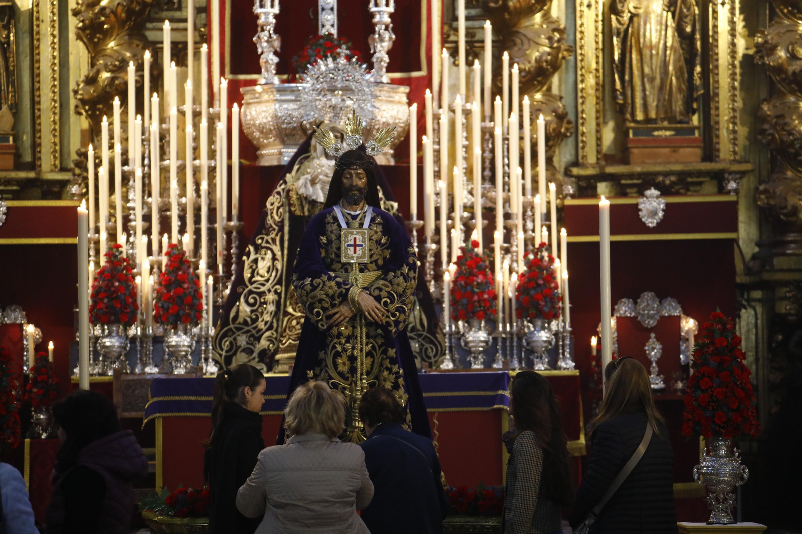El solemne besapiés de Jesús Rescatado de Córdoba, en imágenes