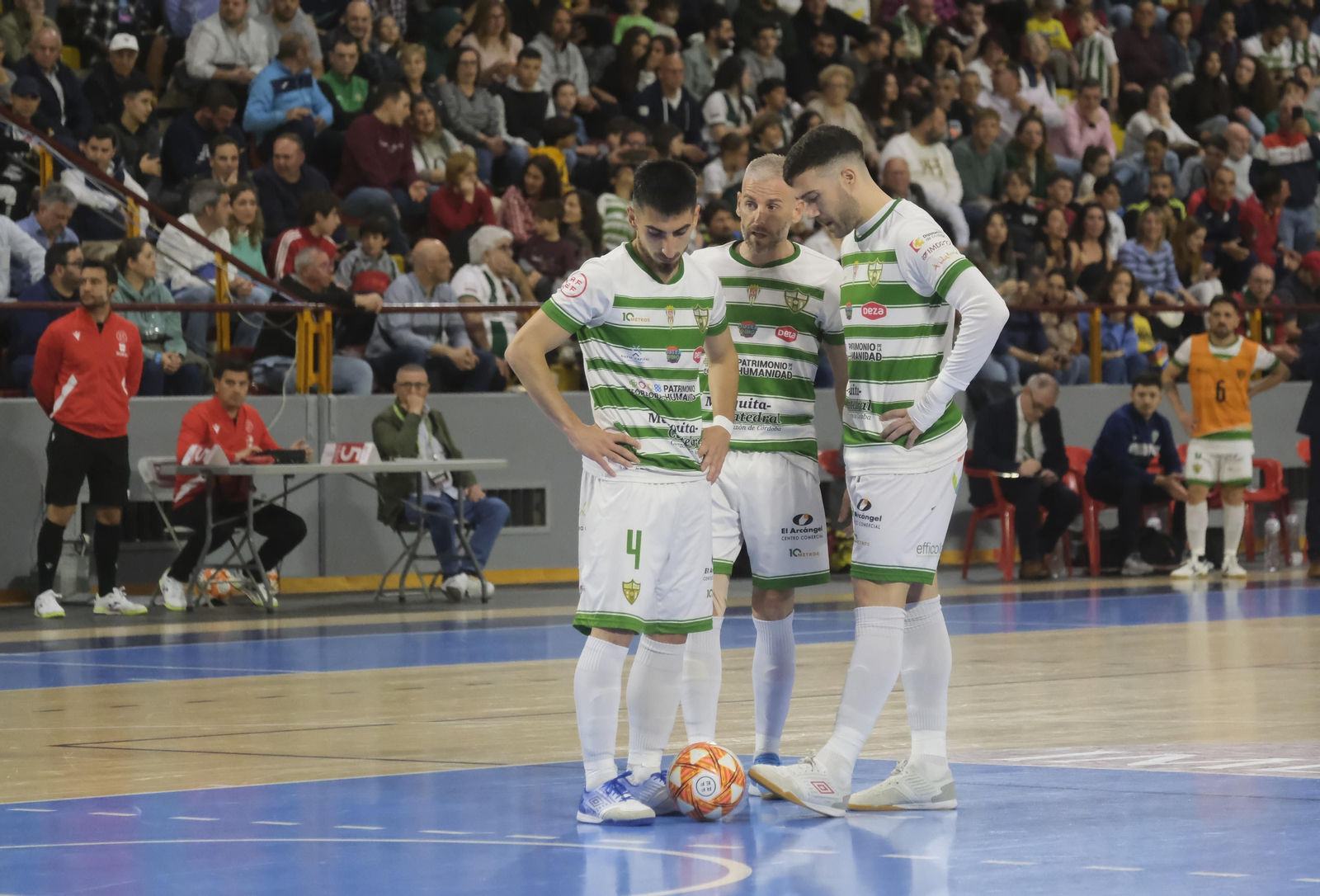 Las mejores fotos del triunfo del Córdoba Futsal ante el Manzanares