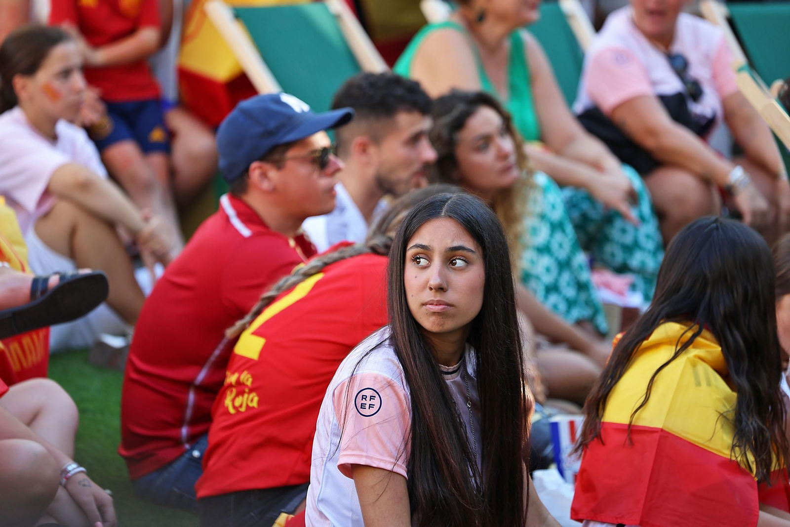 Imágenes de la Fan zone en Huelva de la Final de la Eurocopa entre Inglaterra y España Imágenes de la Fan zone en Huelva de la Final de la Eurocopa entre Inglaterra y España