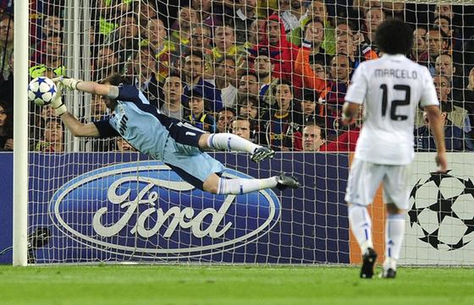 El Barcelona se clasifica para la final de la Liga de Campeones tras dejar fuera al Real Madrid (1-1). / AFP