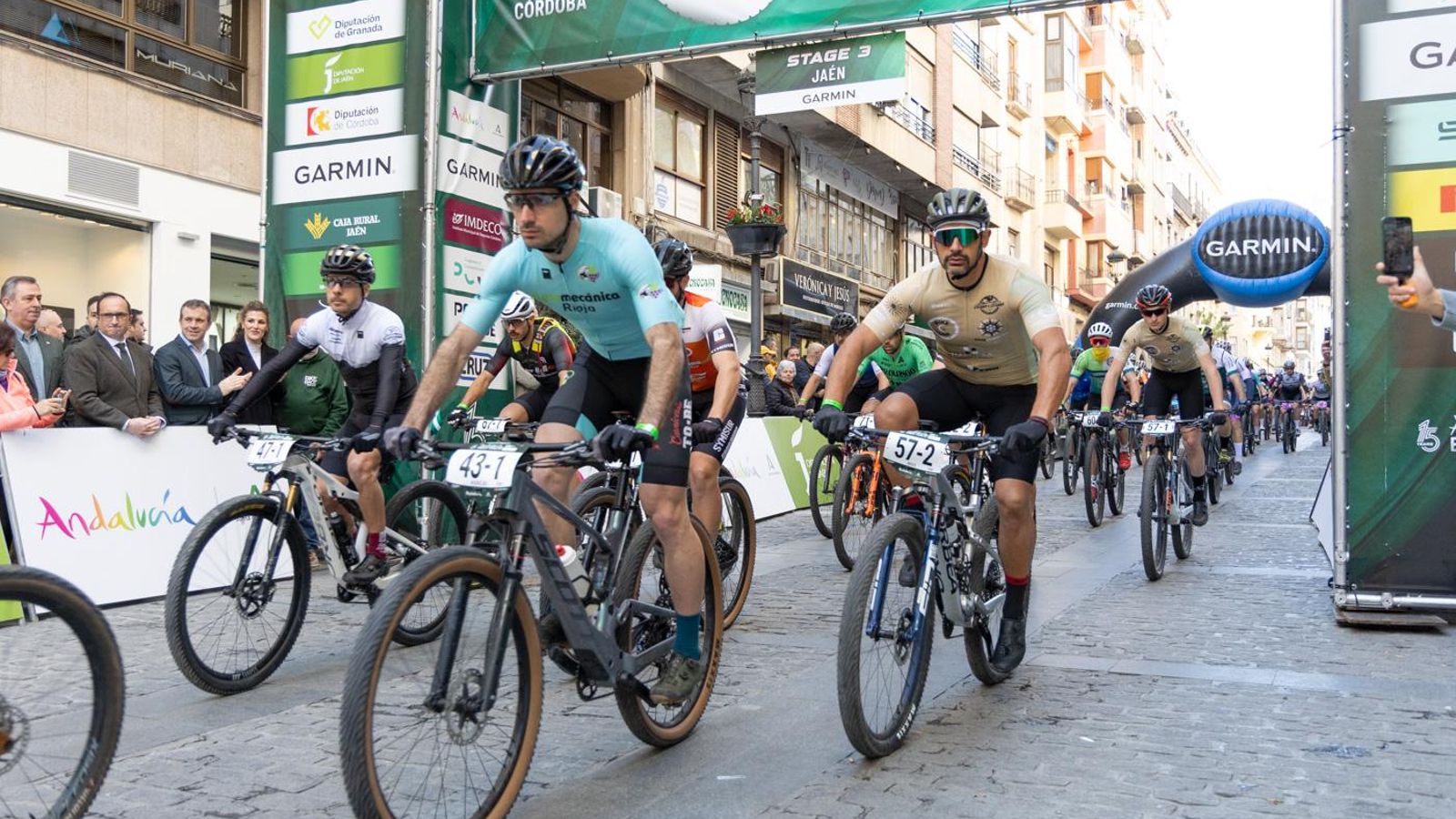 En imágenes: la Andalucía Bike Race llega a Jaén en su tercera etapa