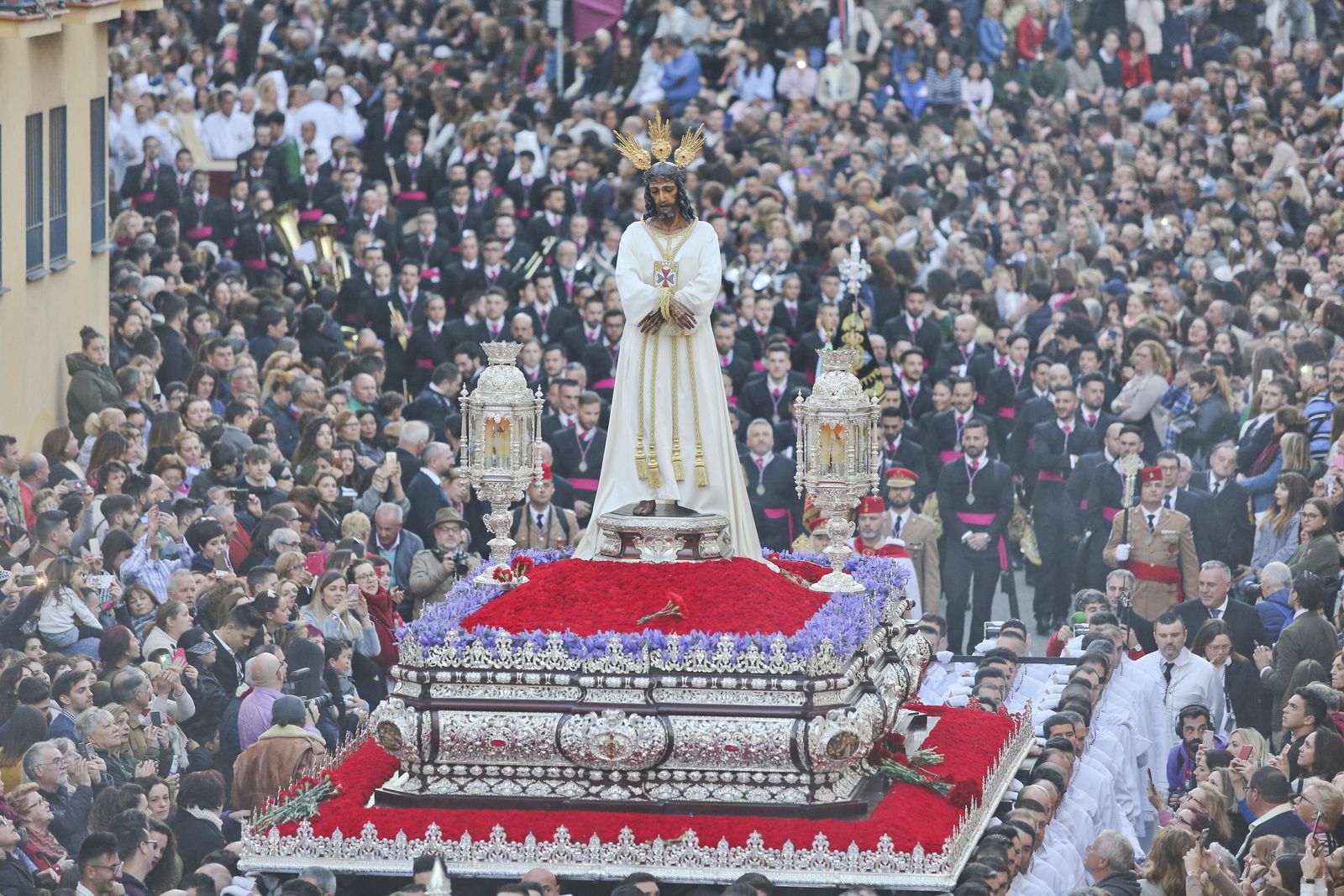Cautivo ocupará la quinta posición del Lunes Santo y saldrá dos horas antes respecto a la Semana Santa de 2018.