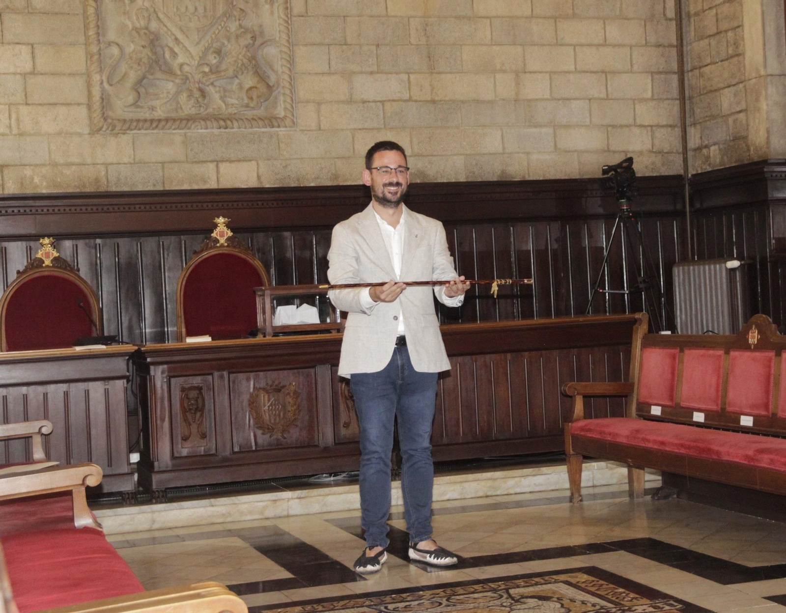 GERONA: Ha sido elegido Lluc Salellas (CUP) por un pacto con Junts y ERC para desbancar al PSC, que fue la lista más votada.