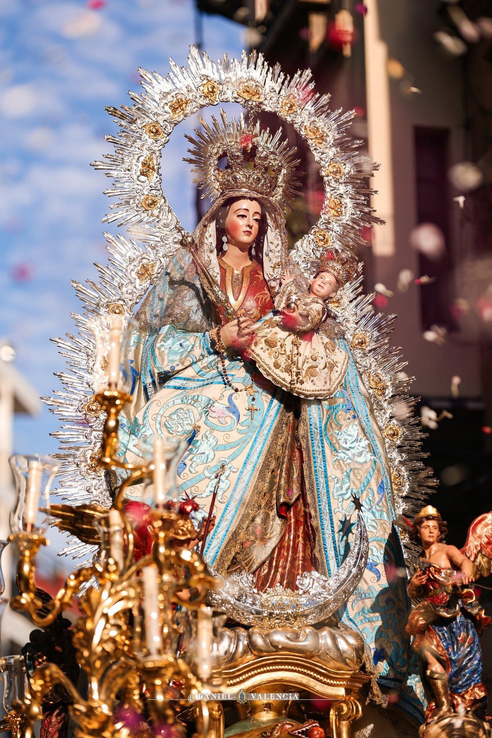 La Virgen de la Salud en su procesión de este domingo