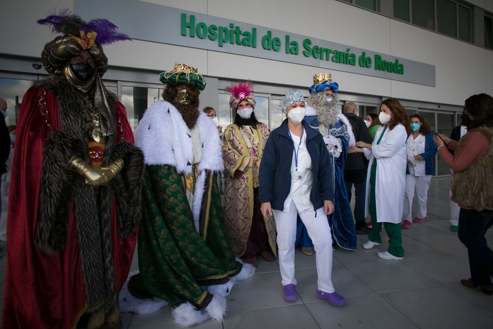 Visita este lunes de los Reyes Magos al Hospital de Ronda.