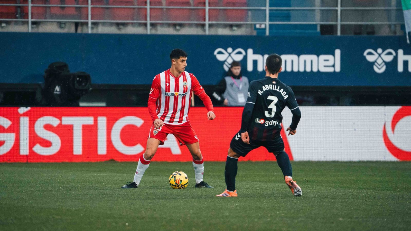 Marcos Luna, en una acción ofensiva de los rojiblancos.