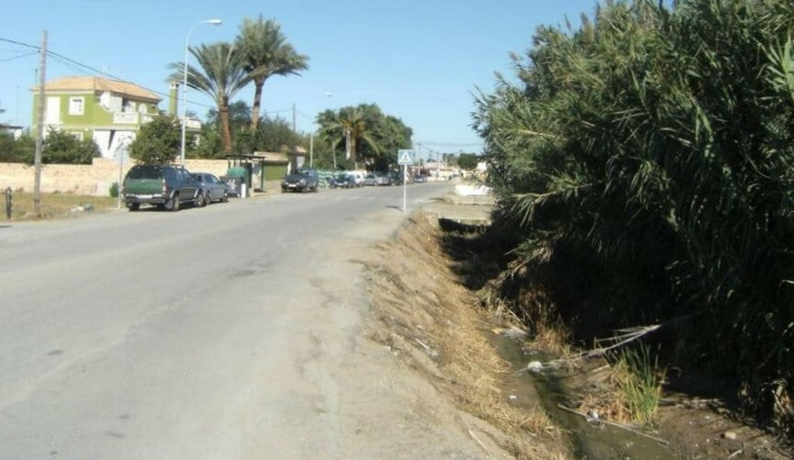 Una vista del Camino de la Reyerta, que une los términos municipales de Sanlúcar y Chipiona.