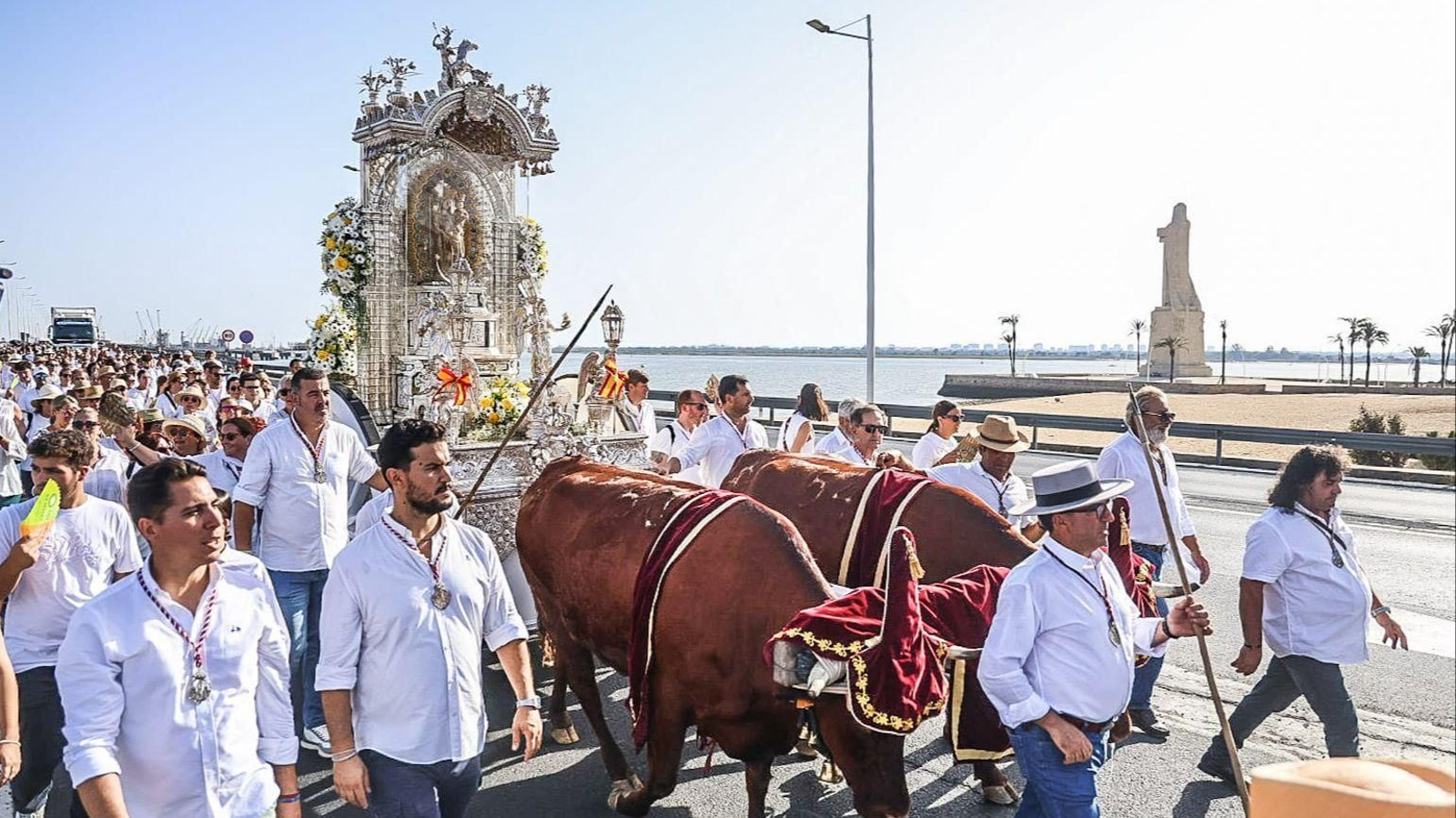 La Virgen de los Milagros llega a la Punta del Sebo junto a todo su pueblo