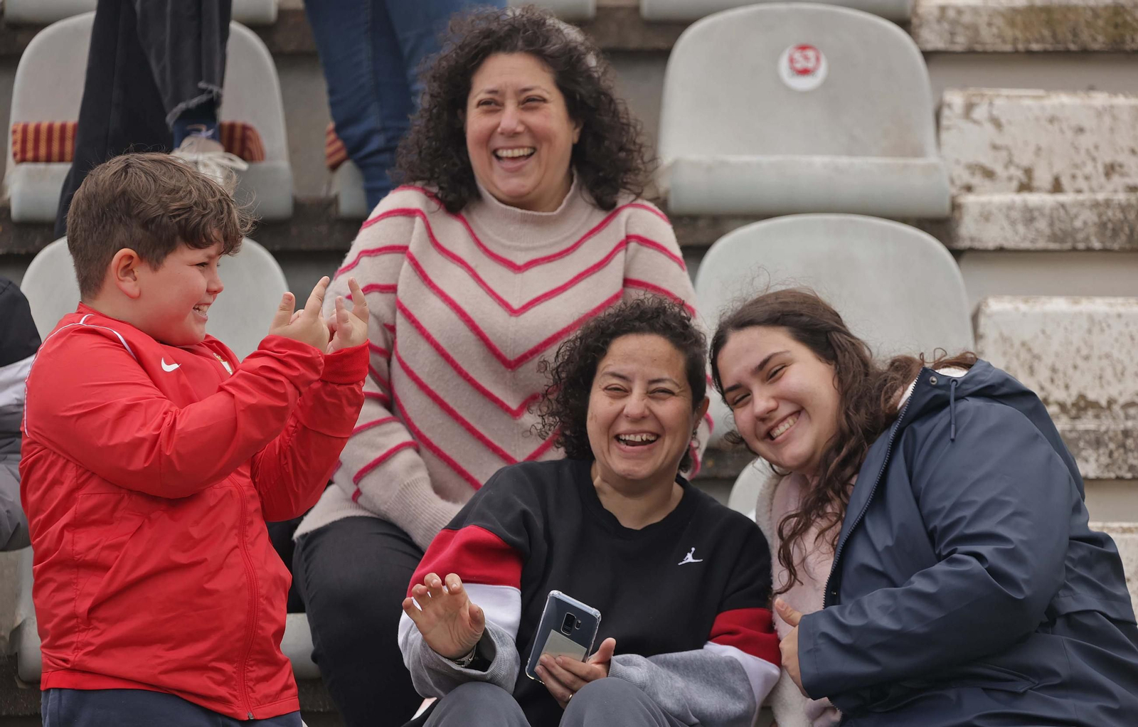 Búscate en el Nuevo Mirador durante el Algeciras CF - Ibiza de Primera Federación