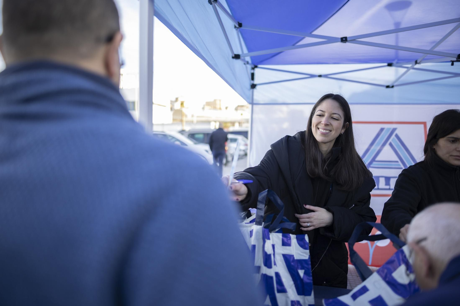 Imágenes de la inauguración del nuevo ALDI en la avenida de Andalucía