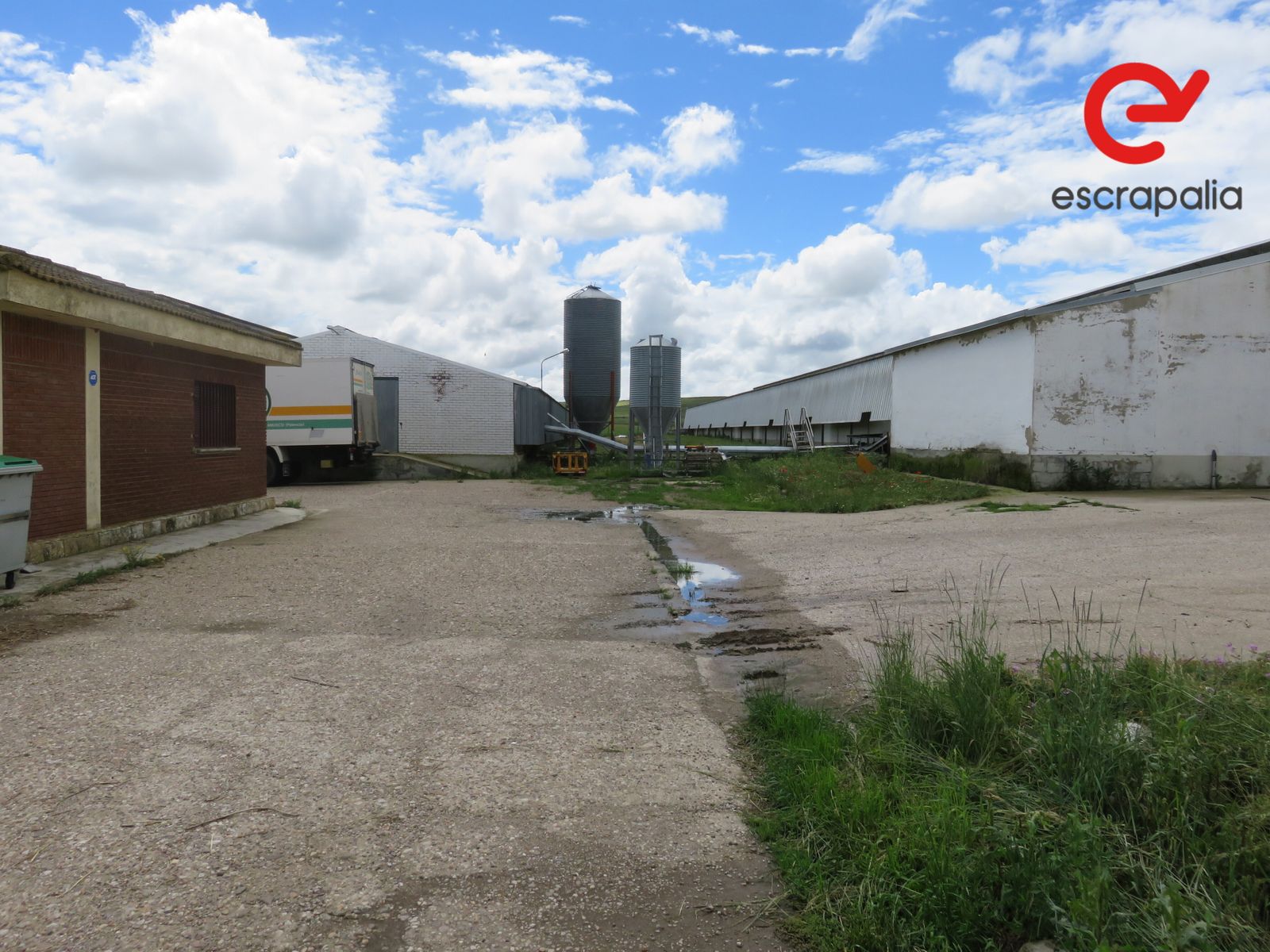 La granja de 43.000 metros cuadrados a subasta por 1 euro