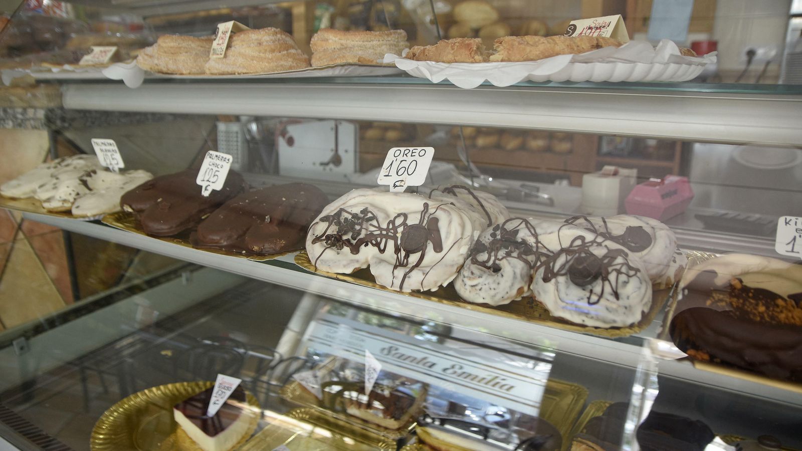 Algunos de los dulces que se pueden disfrutar en la Cafetería Santa Emilia.