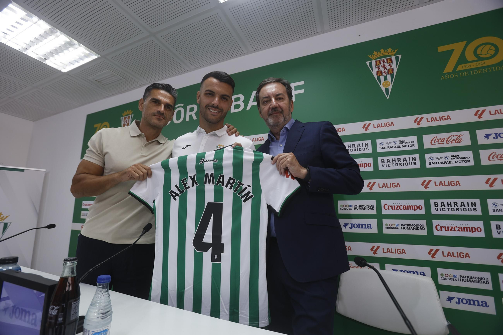 Las mejores fotos de la presentación de Fomeyem, Álex Martín e Iker Álvarez como jugadores del Córdoba CF