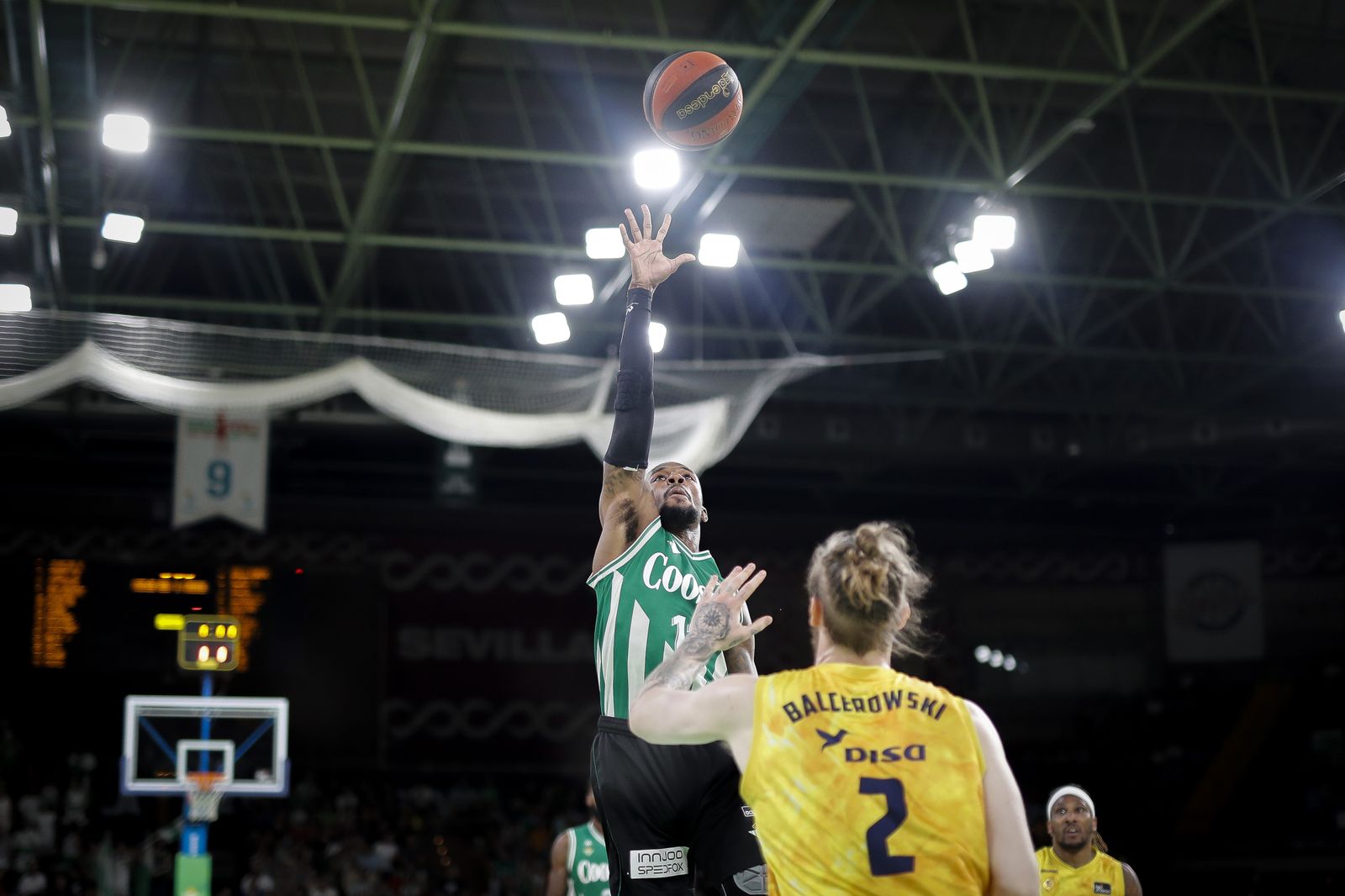 Las imágenes de la salvación del Coosur Betis