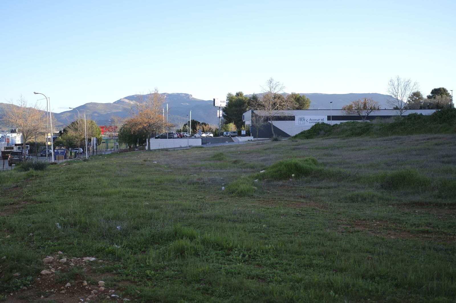 Parcela en la que se ubicará la nueva tienda.