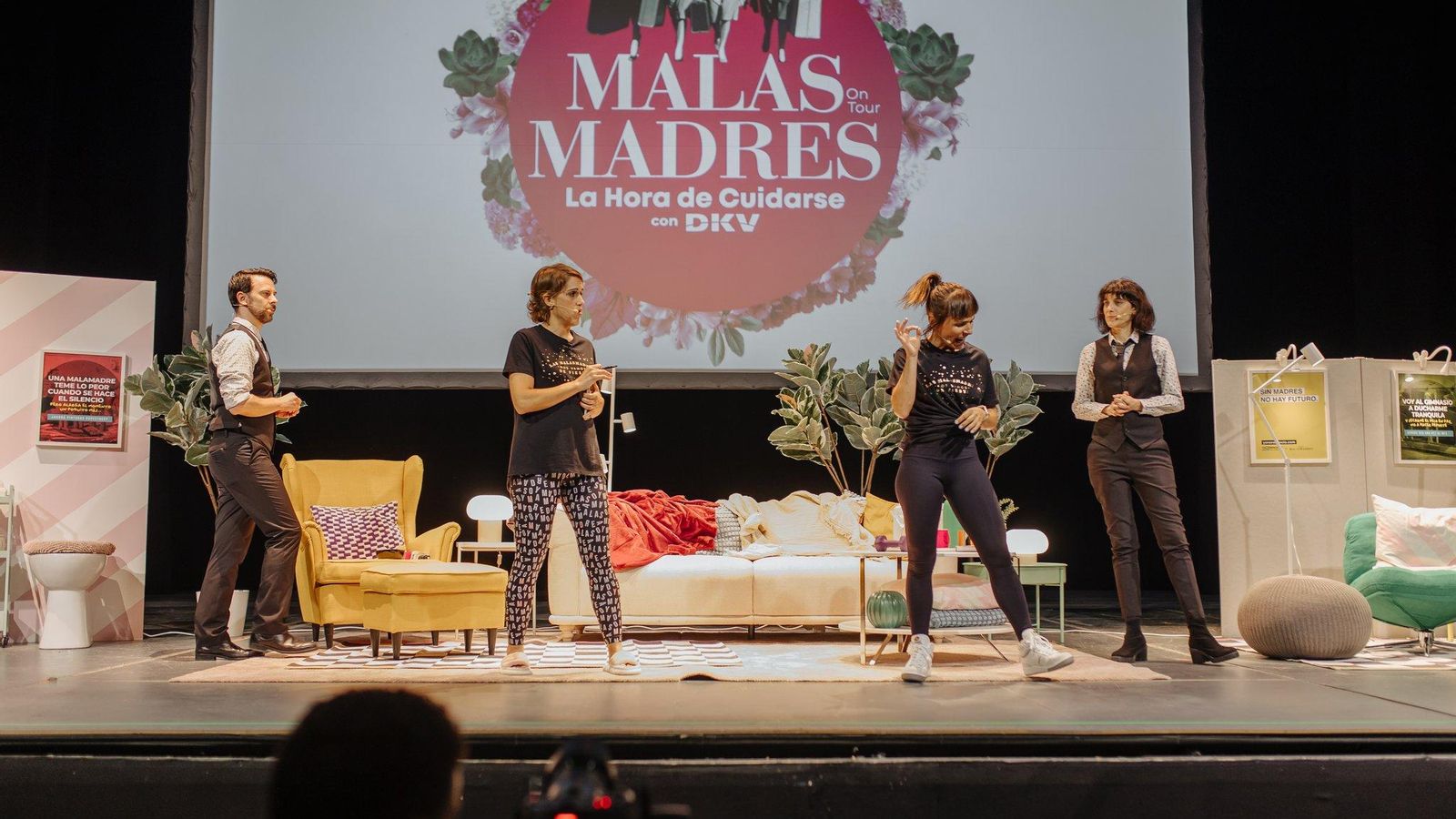 Malas Madres On Tour trata de desmitificar la maternidad como tal y romper con los estereotipos. Malas Madres On Tour trata de desmitificar la maternidad como tal y romper con los estereotipos.