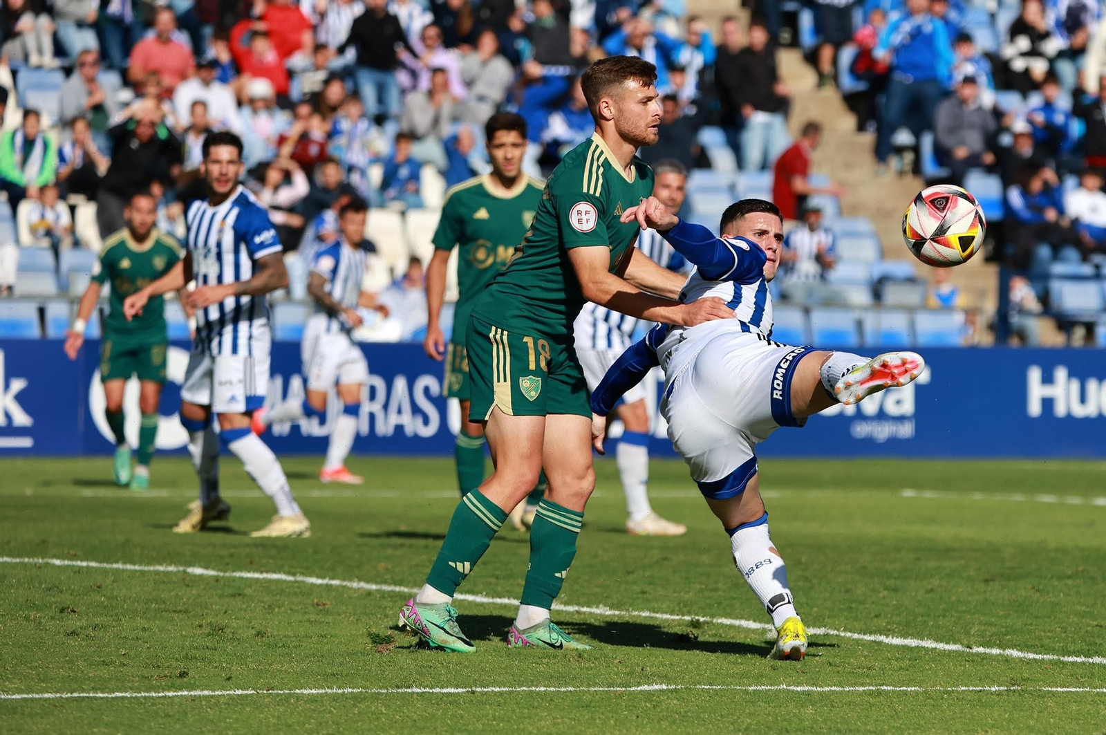 David del Pozo pugna con Perejón en el último precedente en Huelva.